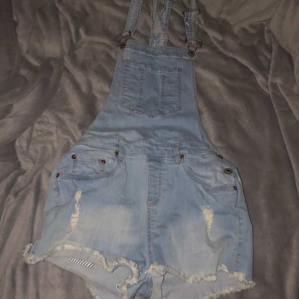 Bluenotes light wash overalls size large